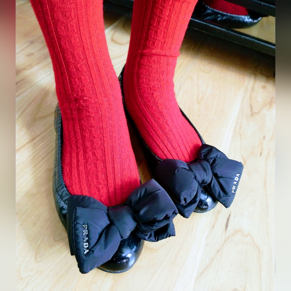 💯 Authentic PRADA Black Patent Women's Flats - Picture 4 of 12